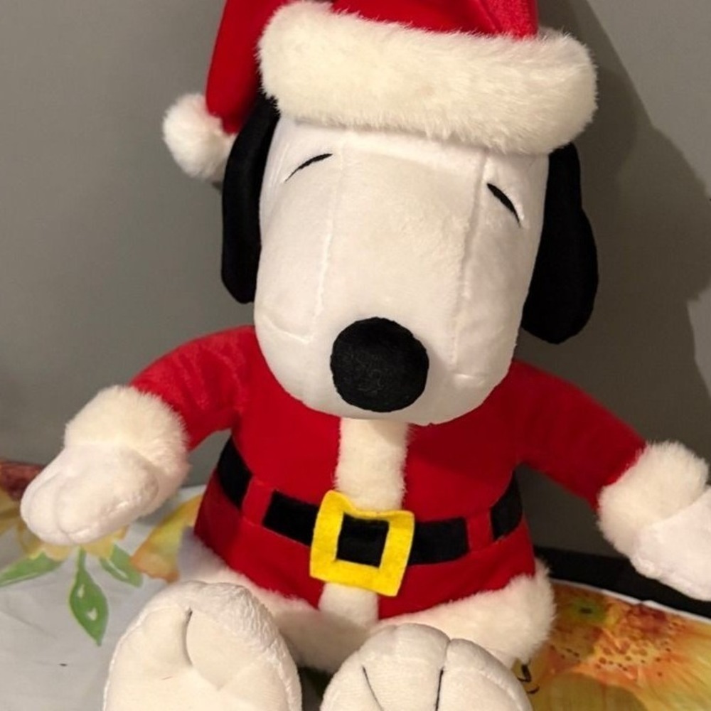 Peanuts Snoopy Santa Claus Plush Holiday Stuffed Animal Christmas Decor Red